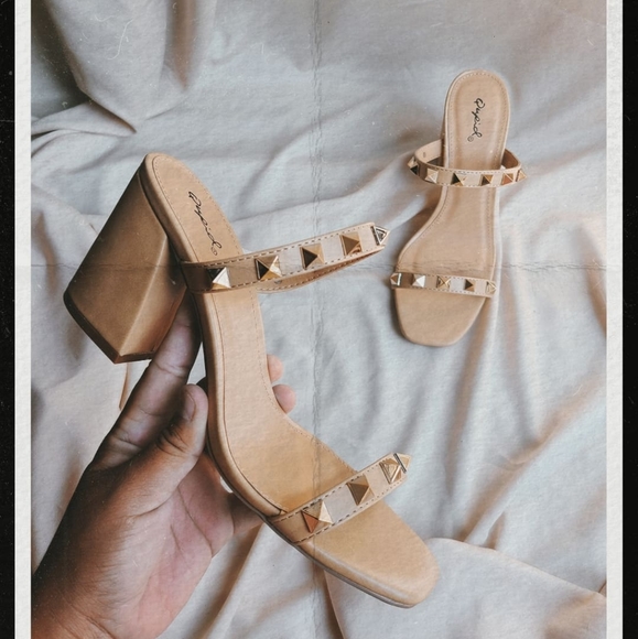 ๐จLAST PAIR// double band spike Sandal - Picture 3 of 4